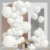Kép 4/4 - Fehér latex lufi, 45 cm - 2 db 