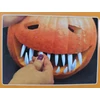 Kép 2/2 - Halloween tök fogak dekoráció – 7 db-os készlet