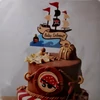 Kép 2/2 - Kalózhajós Boldog Szülinapot torta beszúró, 22 cm