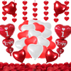 Kép 2/2 - Rózsás fehér szív alakú párna szeretlek felirattal,  37 cm