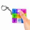 Kép 2/3 - Világító Fidget Keychain Cube – Stresszoldó LED kulcstartó játék
