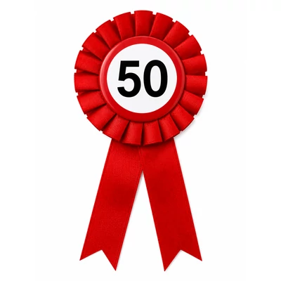 50-es sebességkorlátozó szülinapi parti kitüző, piros szalagos
