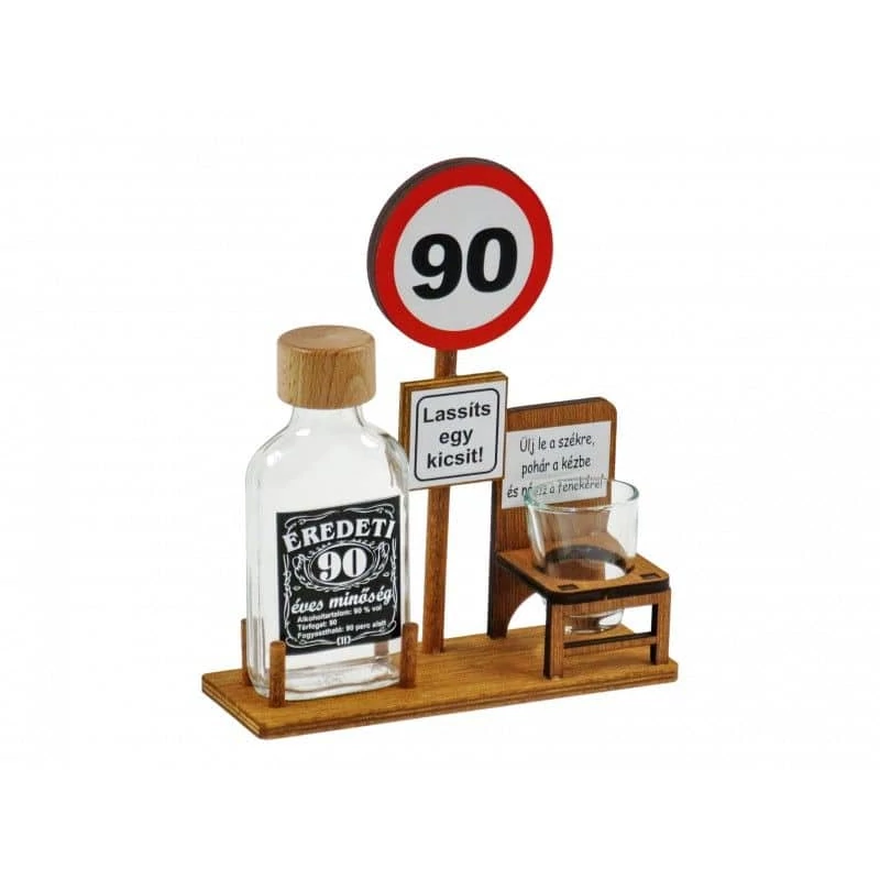 Tréfás pálinkás szett  90 éveseknek