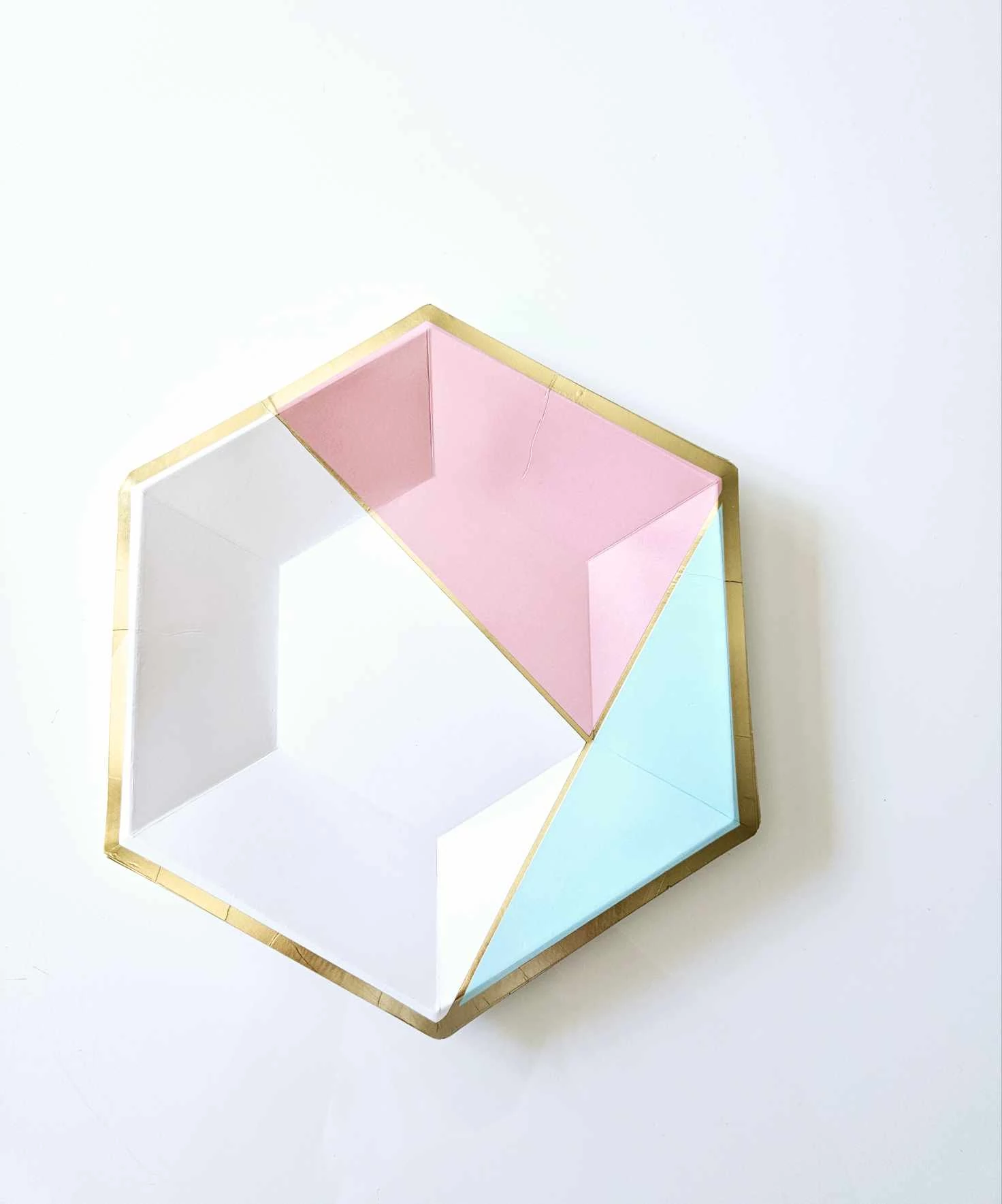 Hatszögletű papírtányér-rózsaszín- fehér-kék Hexagon, 22 cm