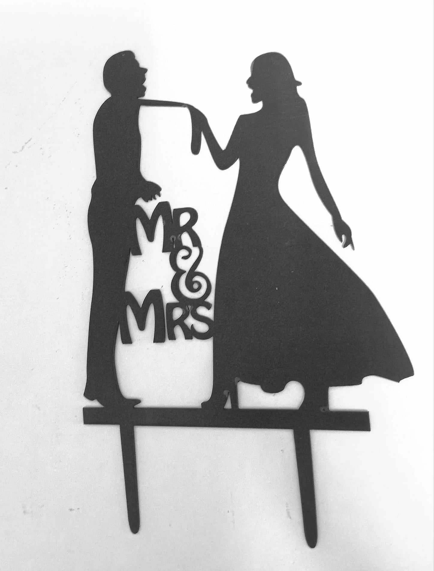 Mr § Mrs -fekete alakos - tortaderkoráció-