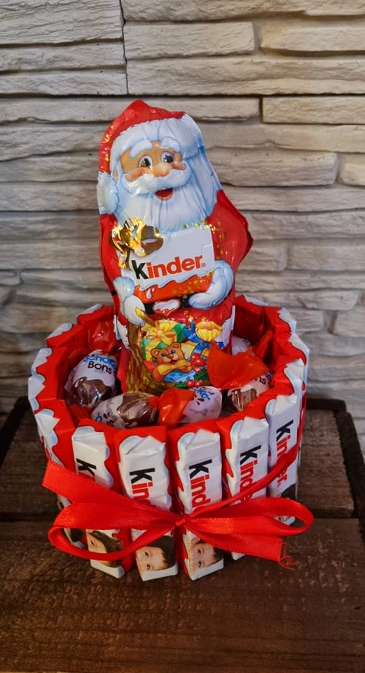 Kinder Mikulás, box