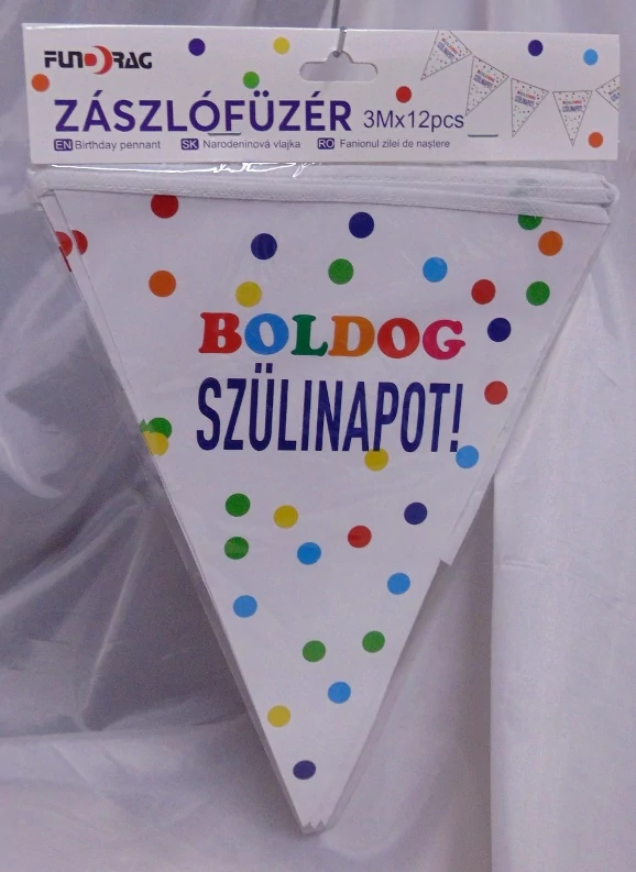 Boldog Szülinapot! feliratos szines pöttyös zászlófüzér, 3m