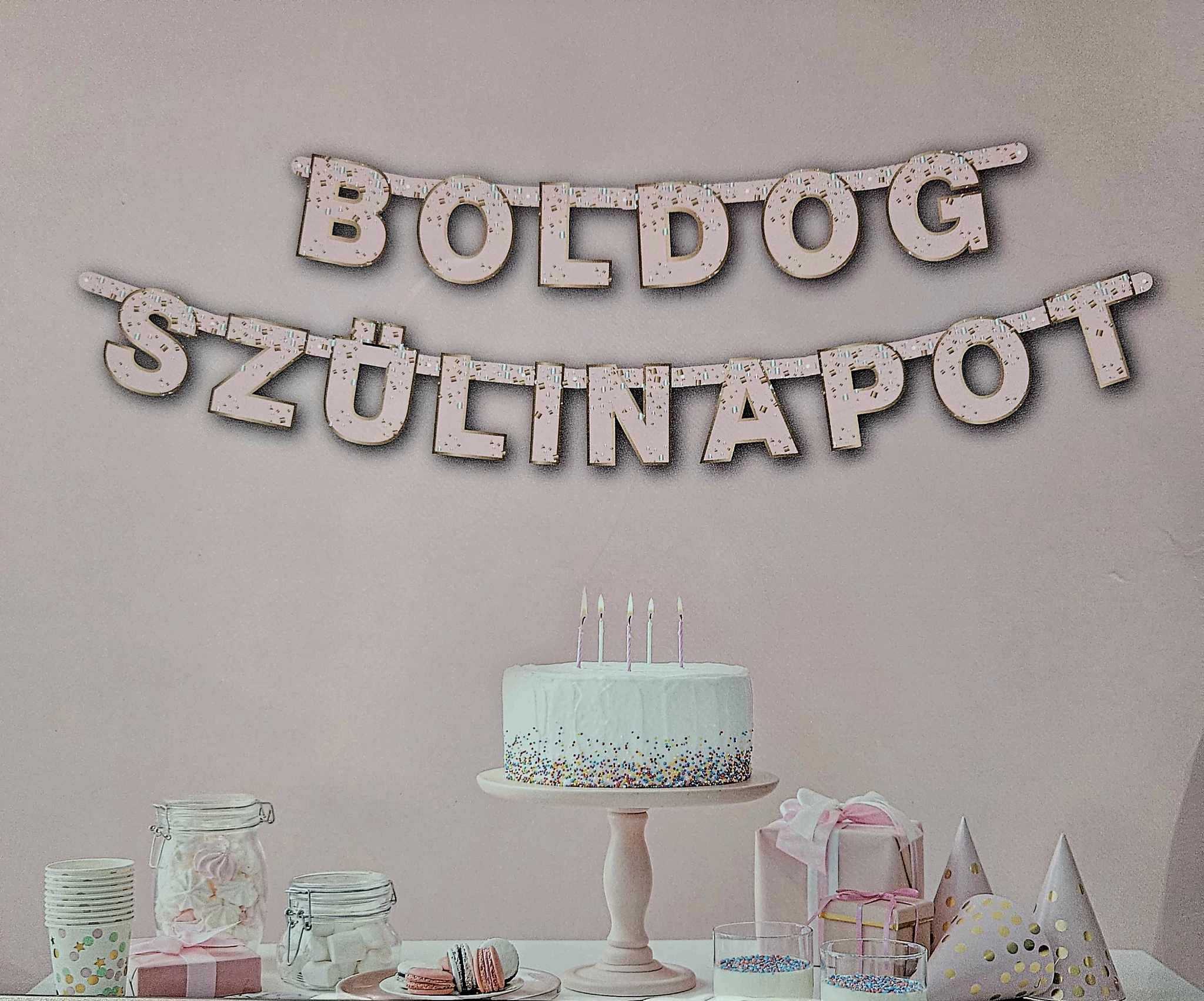 Boldog Szülinapot rózsaszín betű felirat, banner - 5 m